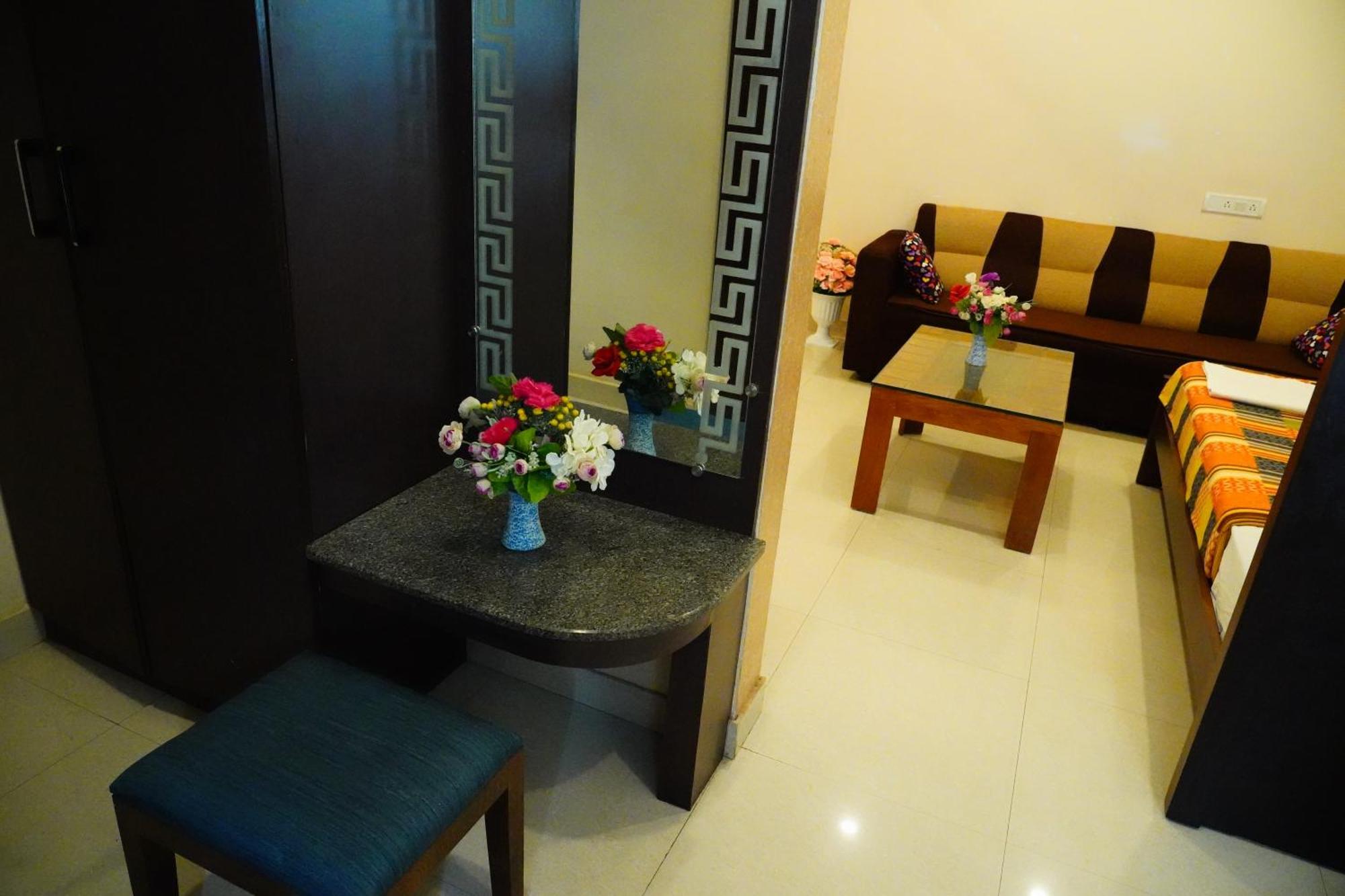 מלון Arcot Vinayagam Residency מראה חיצוני תמונה