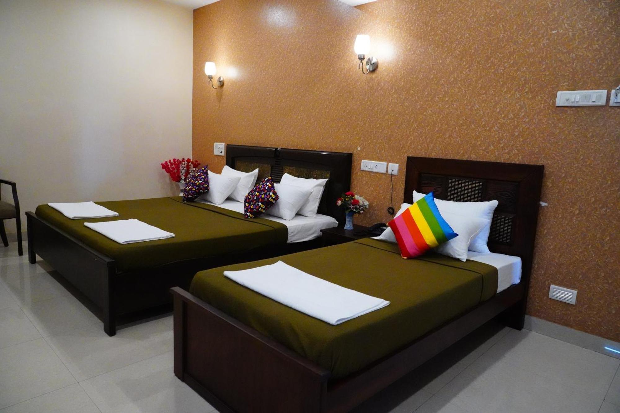 מלון Arcot Vinayagam Residency מראה חיצוני תמונה