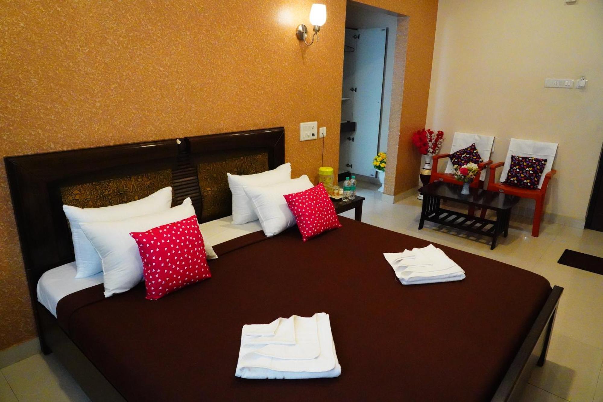 מלון Arcot Vinayagam Residency מראה חיצוני תמונה