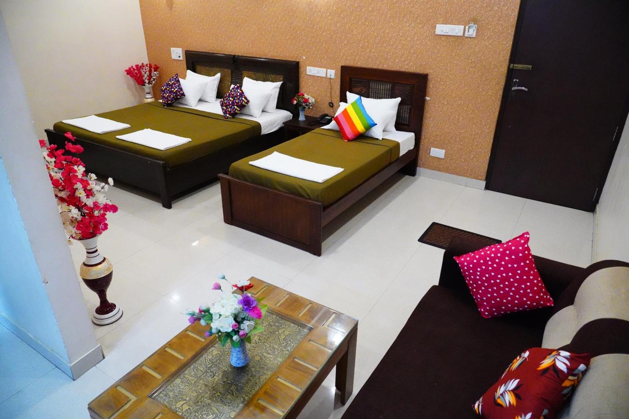 מלון Arcot Vinayagam Residency מראה חיצוני תמונה