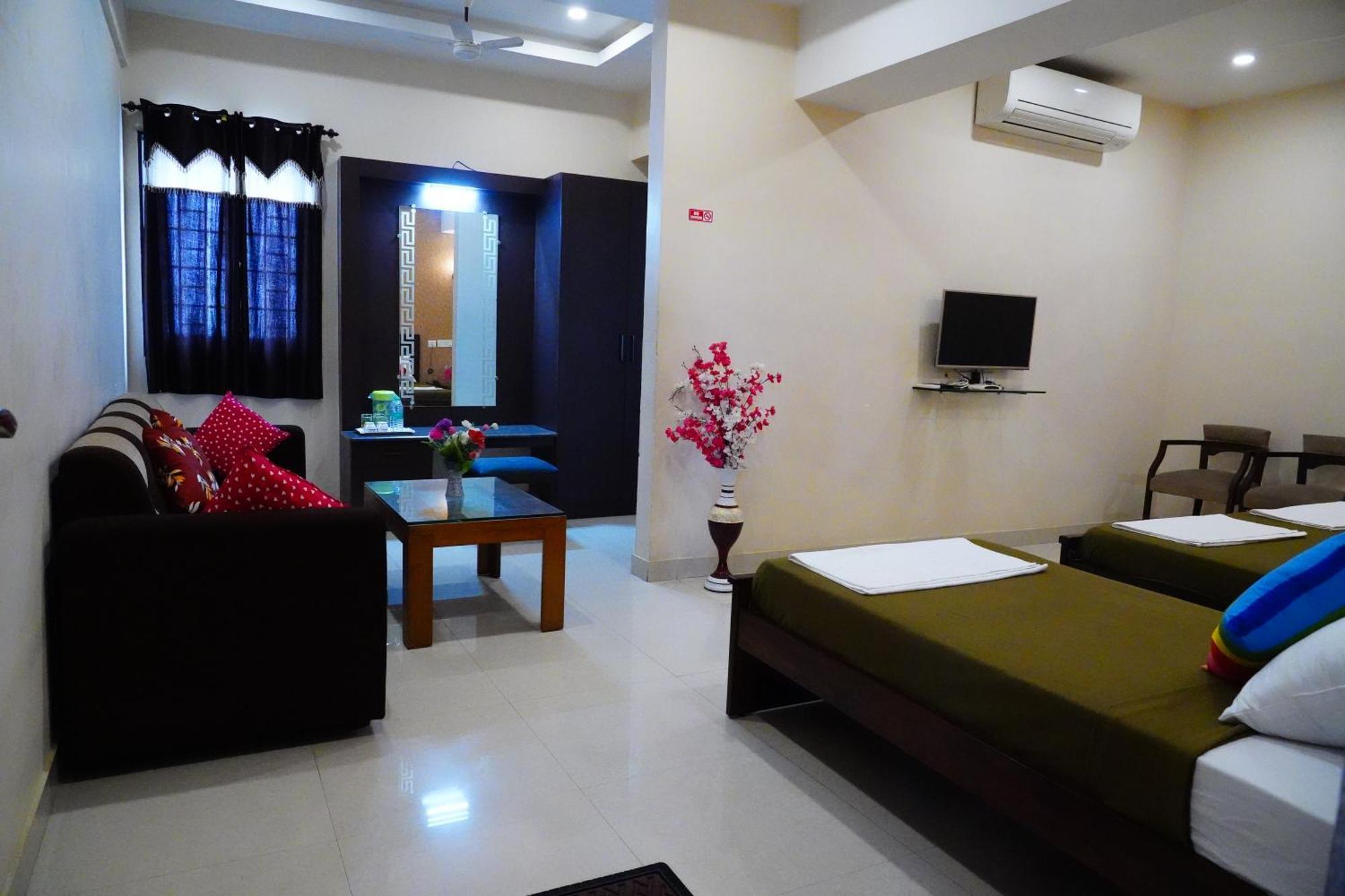 מלון Arcot Vinayagam Residency מראה חיצוני תמונה